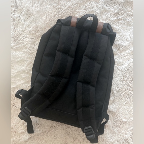 Herschel Backpack - Picture 2 of 6
